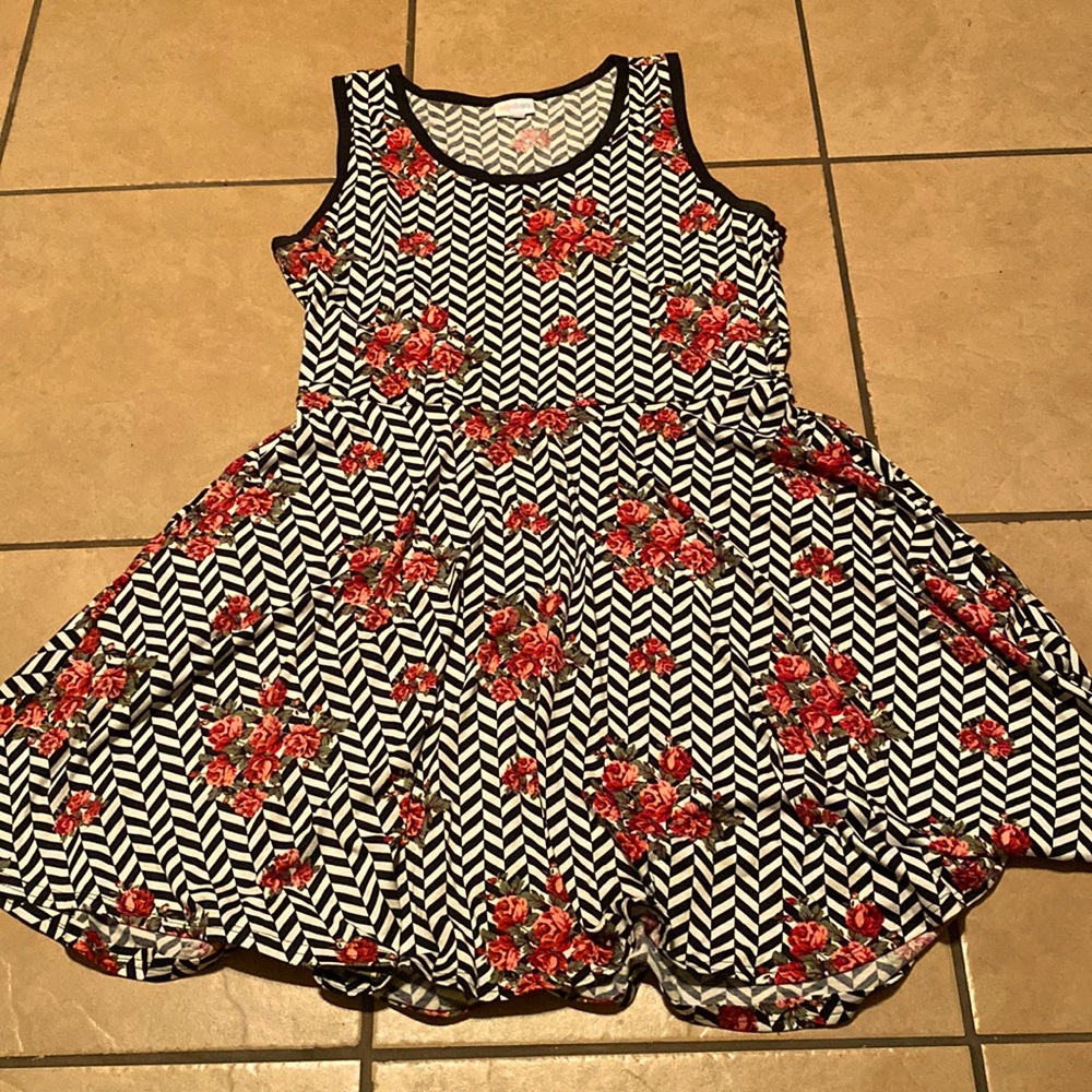 Lularoe Nicki